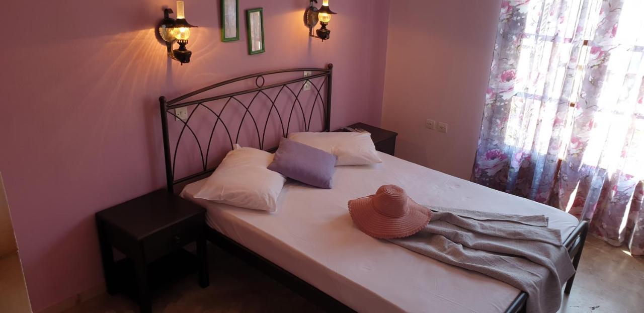 Ilios Apartments Poros Town Екстер'єр фото